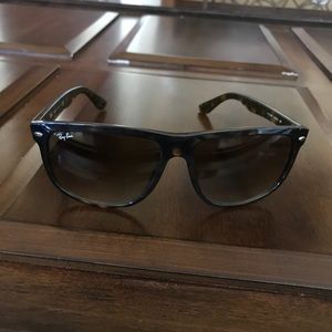 Beautiful authentic ray ban sunglasses!